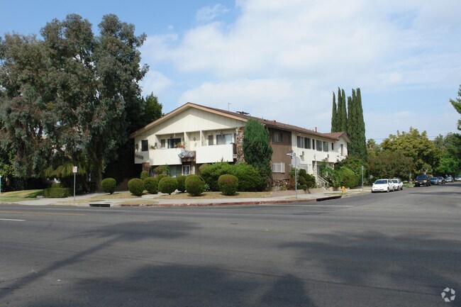 Foto del edificio - 14205 Burbank Blvd