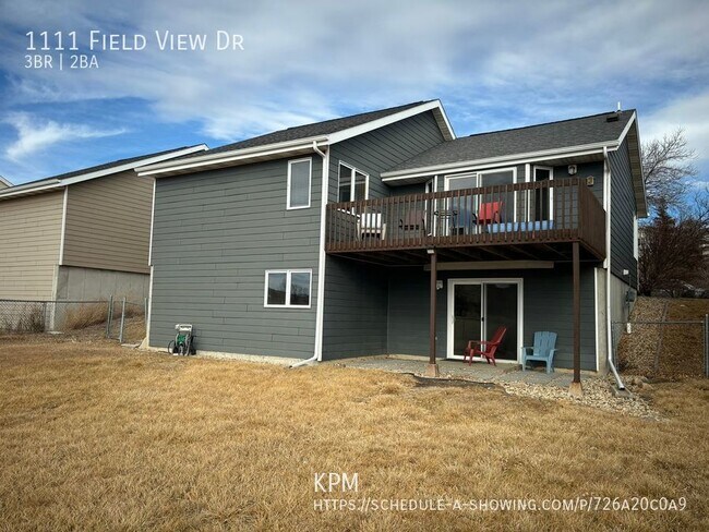 Building Photo - * PENDING APPLICATION * 3 BEDROOM | 2 BATH...