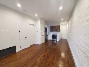 Building Photo - 819 Avenue C