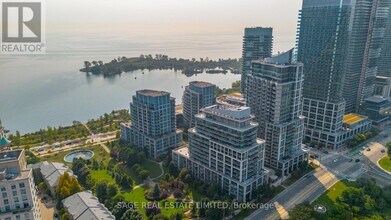 Building Photo - 2119 Lake Shore Blvd W
