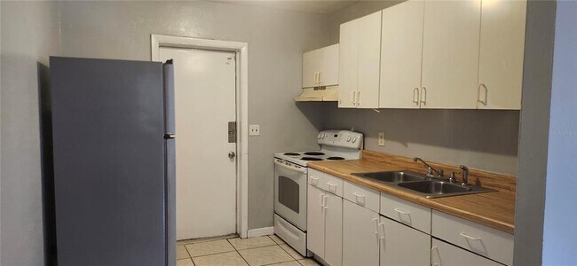 Foto del edificio - 8501 N Mulberry St