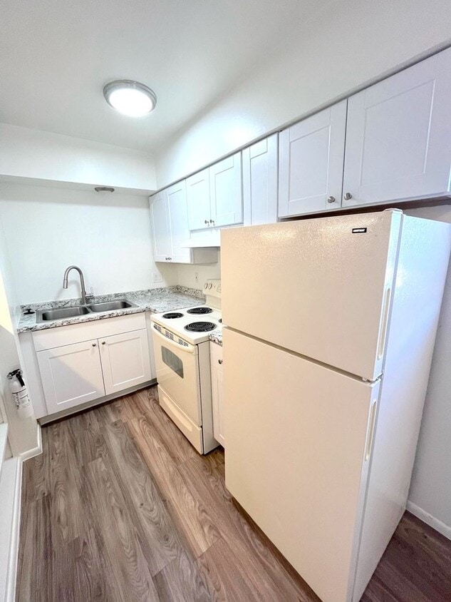 Foto principal - One Bedroom Unit with On site Laundry!