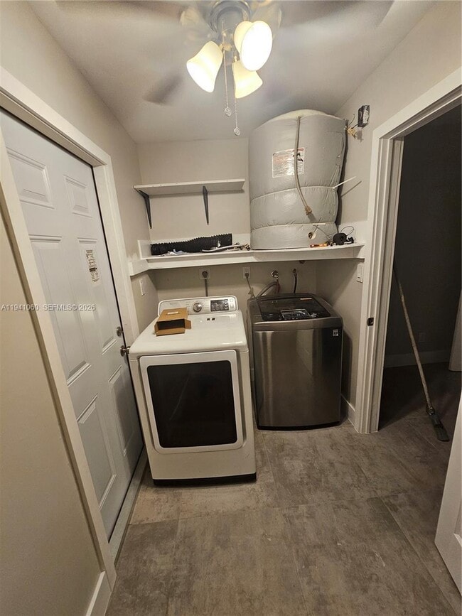 Foto del edificio - 7302 NW 76th Dr