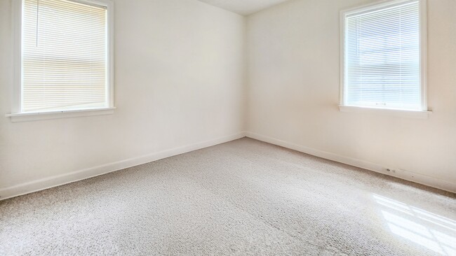 Building Photo - 9203 W Wisconsin Ave