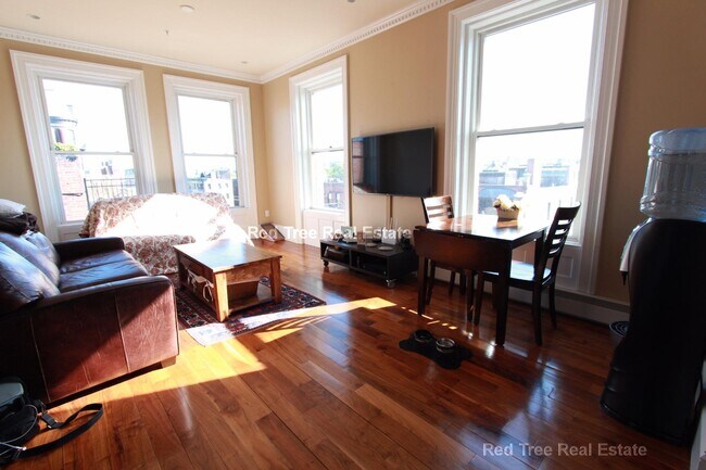 Foto del edificio - 483 Beacon St