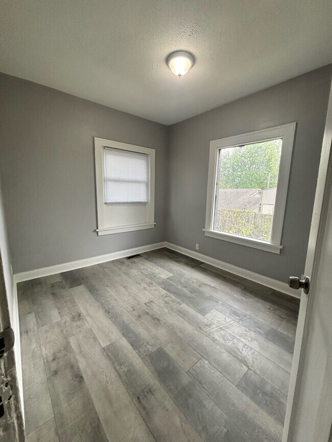 Foto del edificio - 728 N Winnebago St