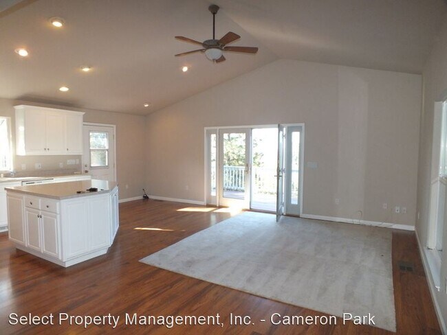 Building Photo - 2 br, 2 bath House - 2330 Dias Drive
