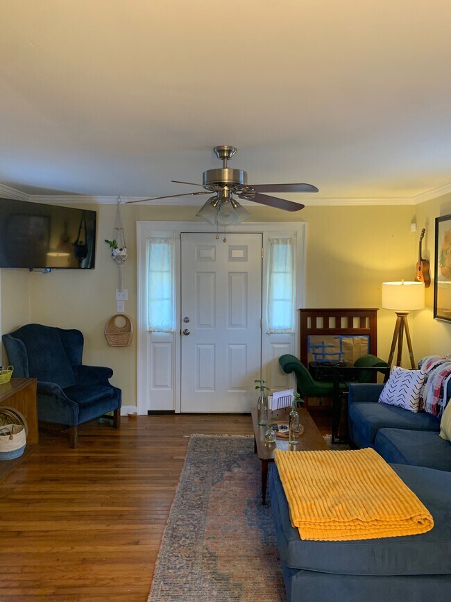 1 - Living Room - 810 Rittiner Dr