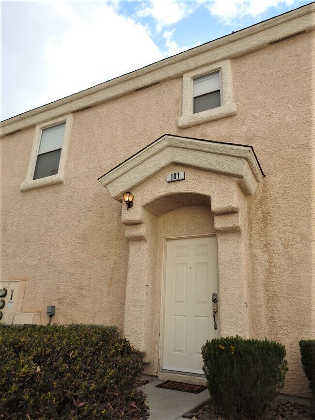 Building Photo - 6442 Rusticated Stone Ave