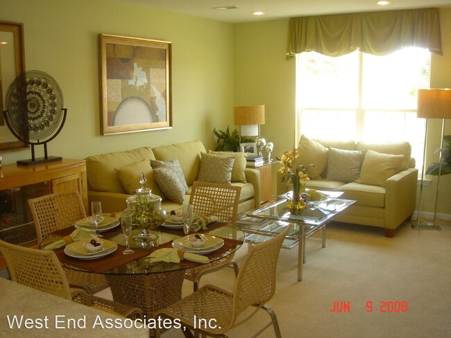 Building Photo - 2 br, 1.5 bath House - 1511 Artisan Court