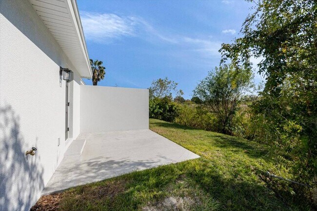 Foto del edificio - 1164 Fairway Dr