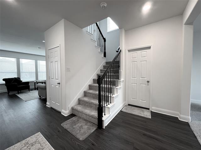 Building Photo - 964 Burnett Dr
