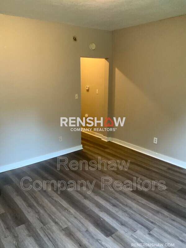 Foto del edificio - 410 N Connell Ave