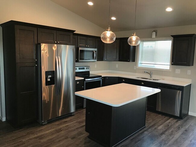 Foto del edificio - 3 Bed 2 Bath Single Family Home