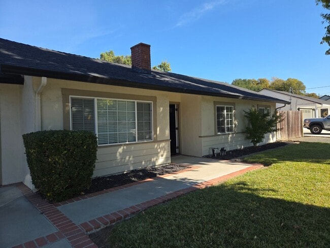 Photo - Update Rancher with Huge outdoor space House