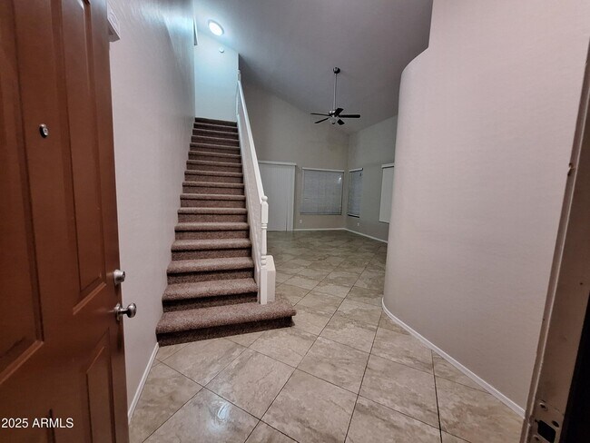 Foto del edificio - 9240 E Keats Ave