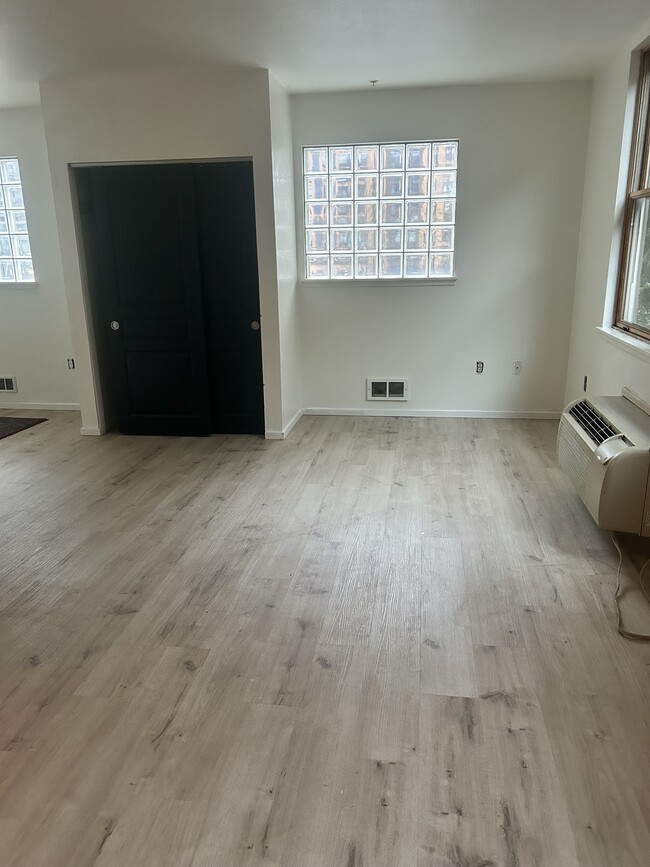 Living Space - 1134 SW Jefferson St