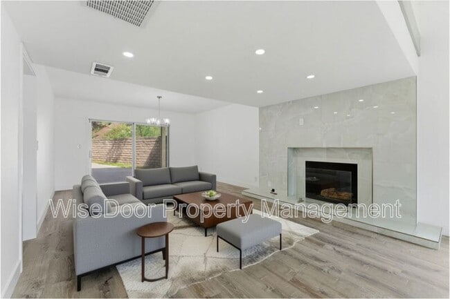 Foto del edificio - 1500 Aldea Dr