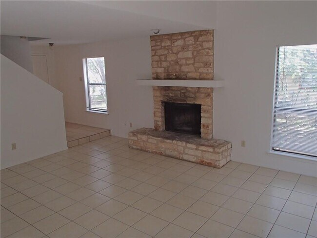 Foto del edificio - 3706 Rocky Hollow Trail