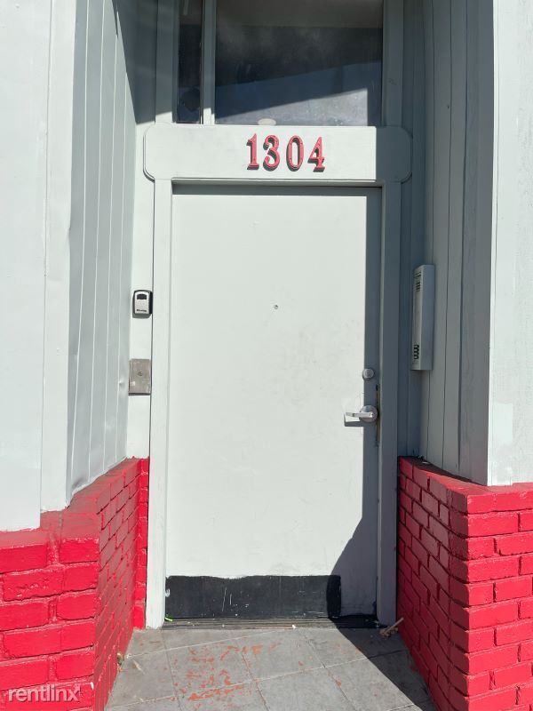 Building Photo - 2 br, 1 bath 4plex - 1304 International Bl...