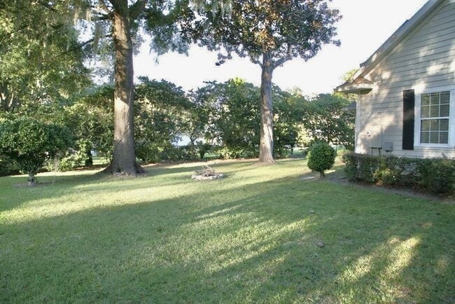 Foto del edificio - 2204 NW 29th Ave