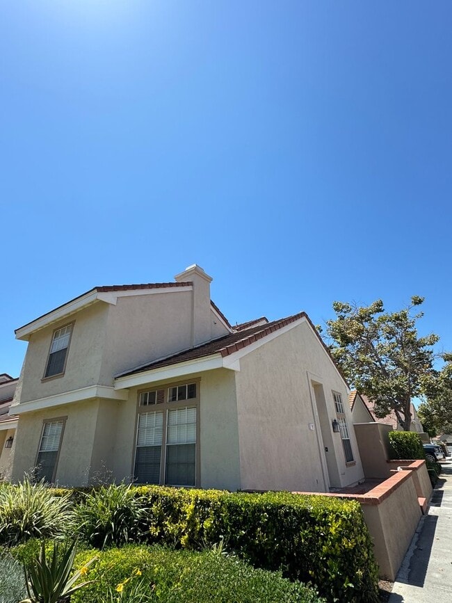3 Bed, 3 Bath Two-Story Condo - 9 Georgetown. - 3 Bed, 3 Bath Two-Story Condo - 9 Georgetown.
