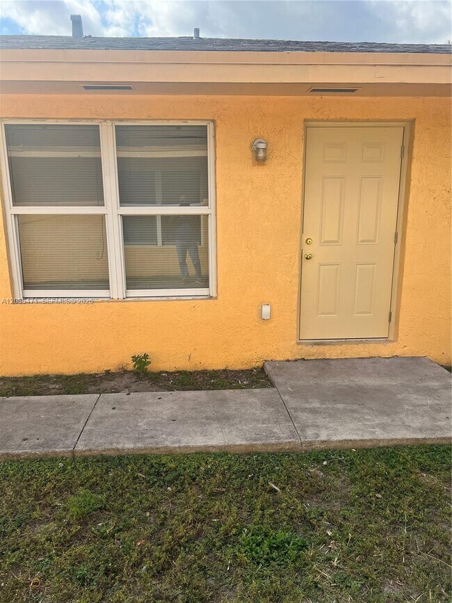 Building Photo - 2111 NW 100th St
