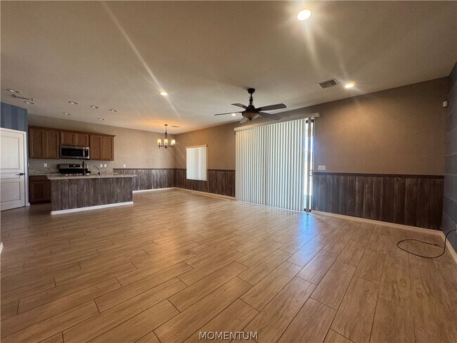 Foto del edificio - 5691 Quarry Ave