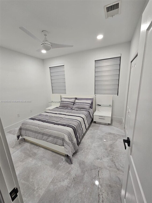 Foto del edificio - 14876 SW 25th Ln