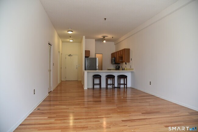 Foto del edificio - 32 Haviland St