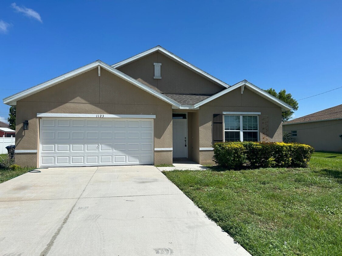 Foto principal - 1123 SW 40th Terrace