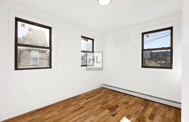 Foto del edificio - East 16th Street & Avenue R