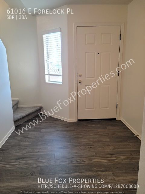 Building Photo - 5 Bedroom, 3 Bathroom Home in Eagle Crest
