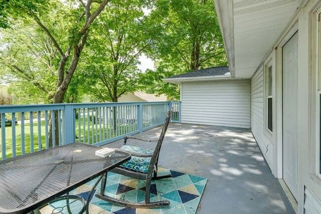 Photo - 100 Meadow St (Nashville, TN) House