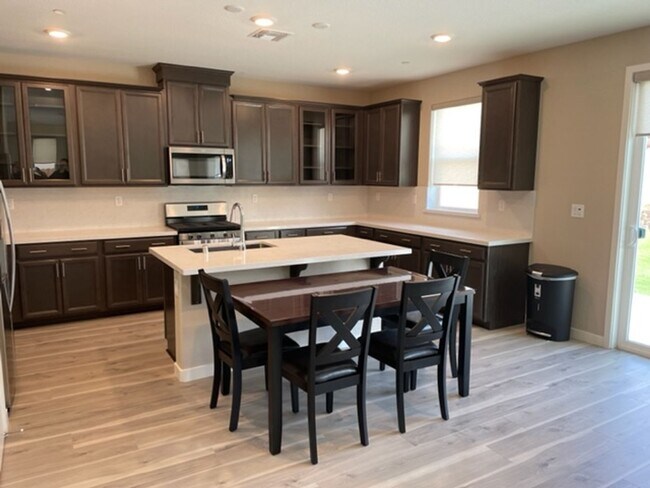 Building Photo - Newer Home with Owned Solar and 4 Bedrooms...