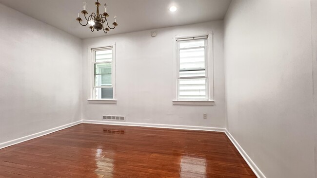 Building Photo - 283 Avenue A