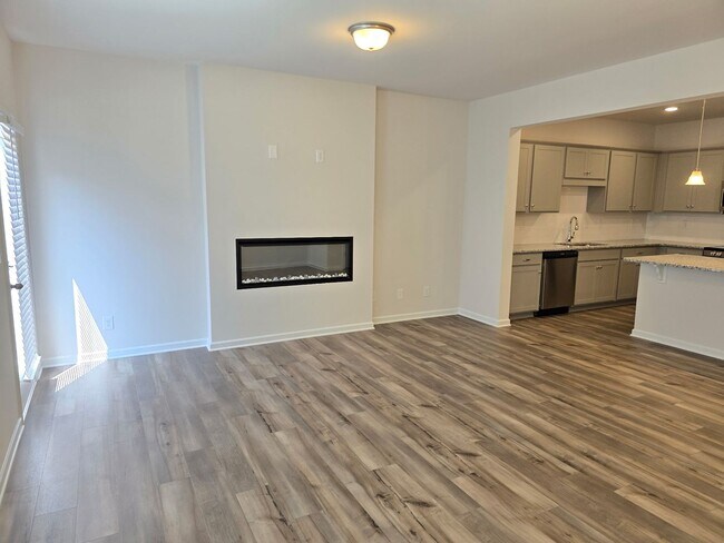 Foto del edificio - Brand new 3 bed 2.5 bath Townhome located ...