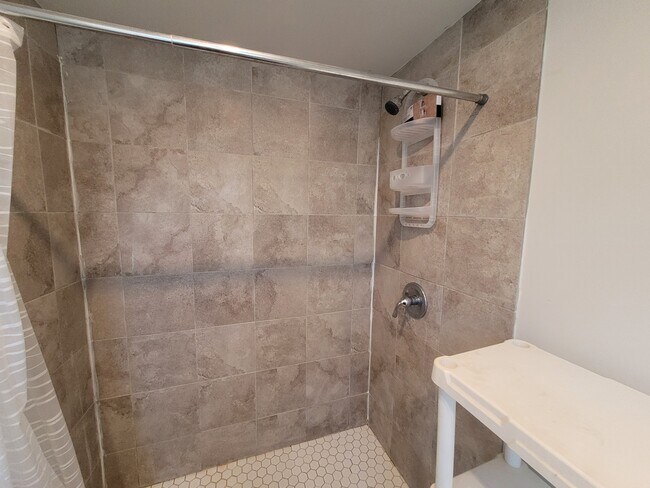 Baño n.° 2 del segundo piso - 65 Center St