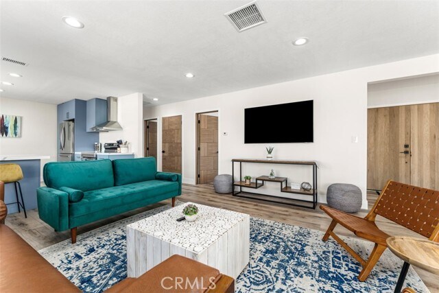 Foto del edificio - 60468 Latham Trail