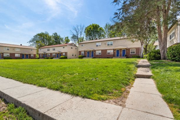 Foto del edificio - Glen Ridge Manor Townhomes and Flats (Indy...