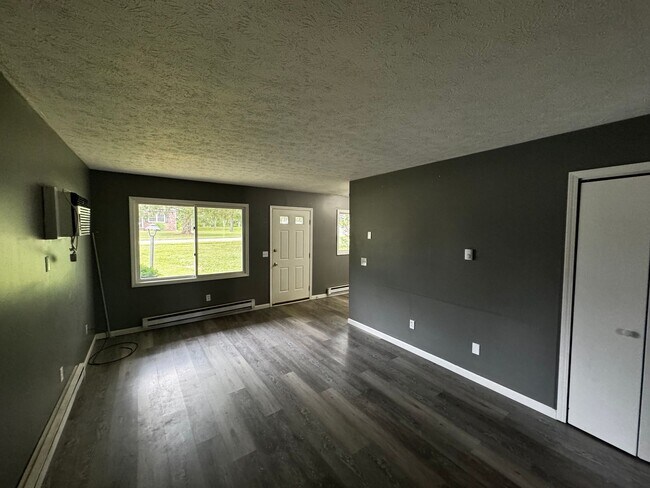 Building Photo - TJ - 2134 (2134-2136 Ashbrook Ave, LLC)