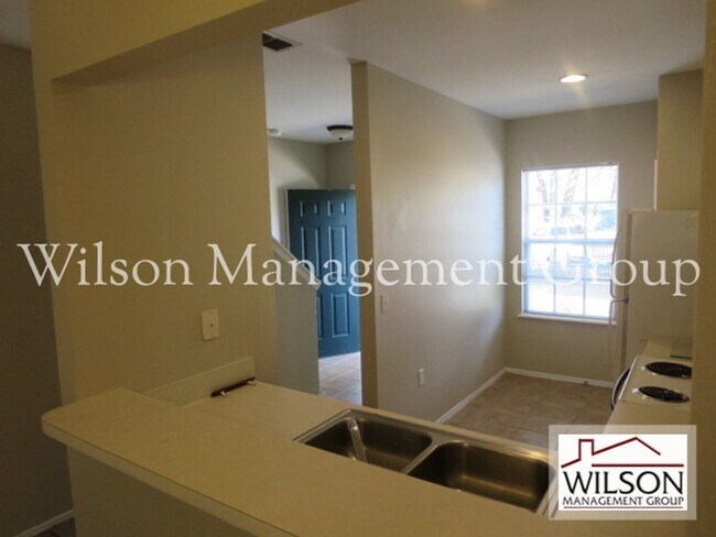 Foto del edificio - 2 br, 2.5 bath House - 6984 Woodlake Drive