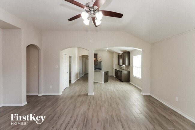 Foto del edificio - 3118 Zachary Bay Ln