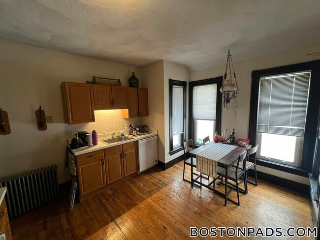 Foto del edificio - 211 Holland St