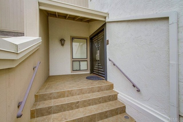 Building Photo - 6733 Fashion Hills Blvd