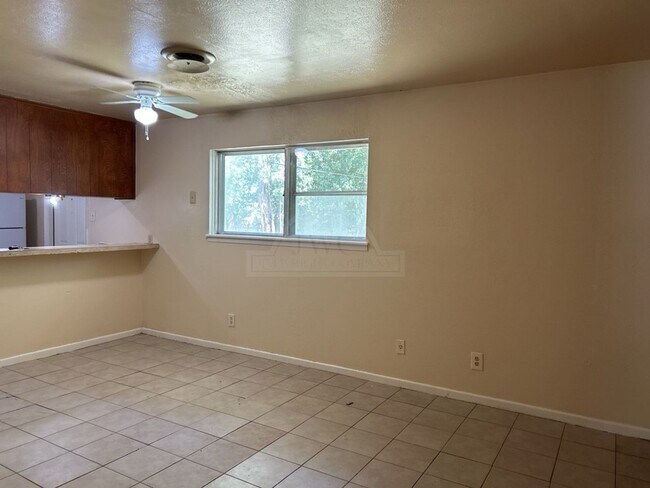 Building Photo - 1303 West Ln