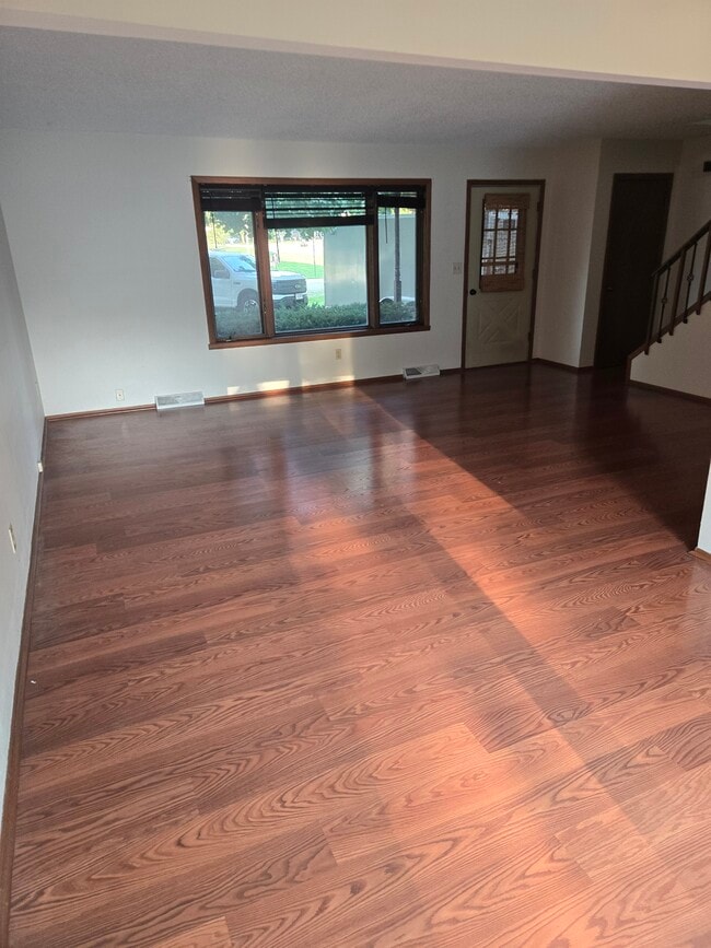 Building Photo - 7008 Ashwood Lane