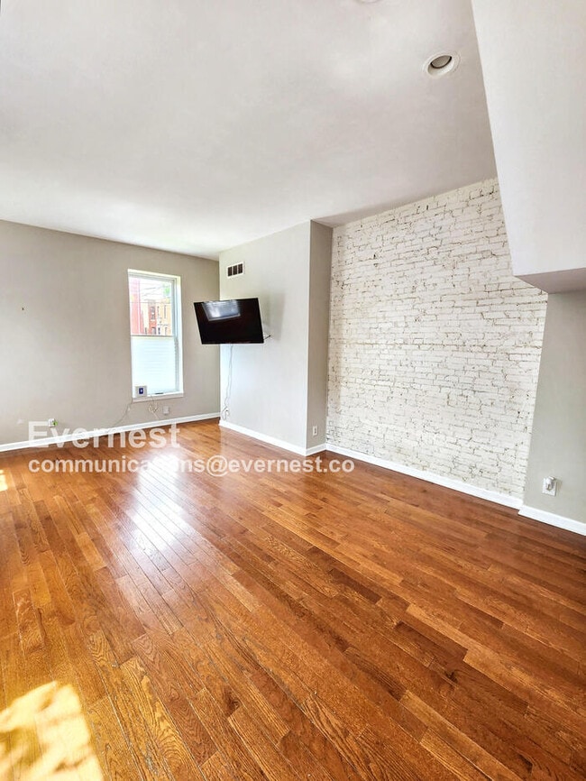 Building Photo - 1806 Rutger St