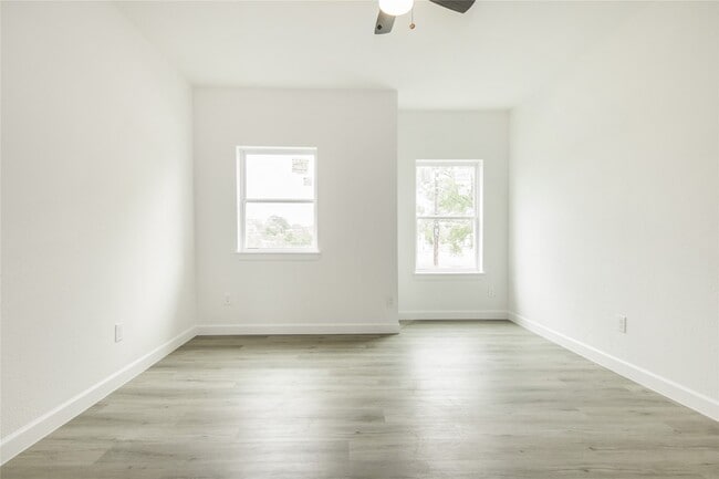 Foto del edificio - 2305 Sakowitz St