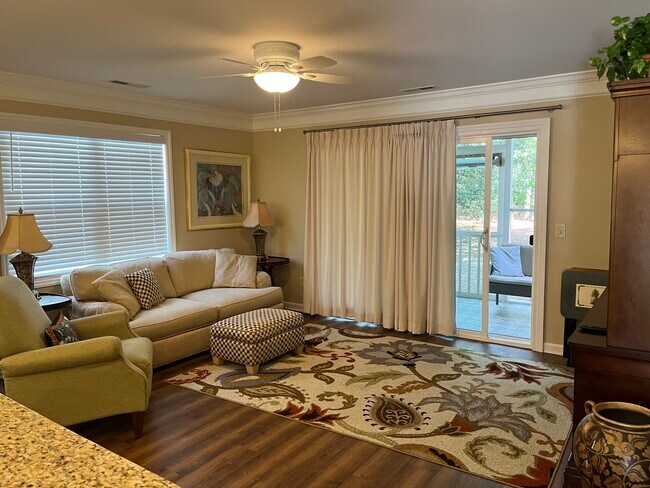 Foto del edificio - 3030 Marsh Winds Cir